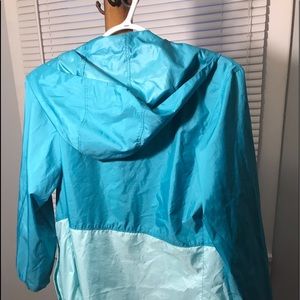 Teal lightweight Columbia Windbreaker